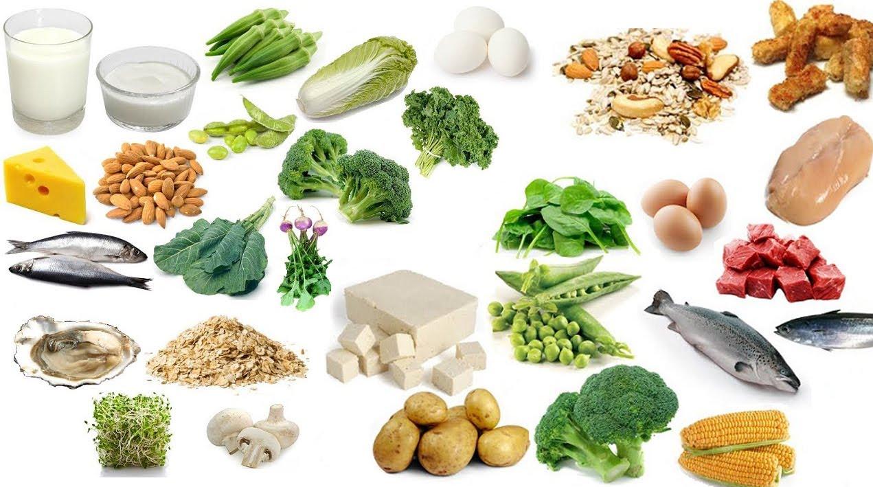 Bổ sung các thực phẩm giàu vitamin với các loại rau xanh và trái cây tươi giúp hạn chế đau nhức xương khớp